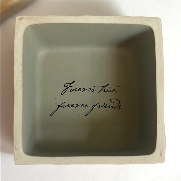 Willow Tree Friendship Keepsake Box, Forever True, Forever Friends, - Picture 2 of 5